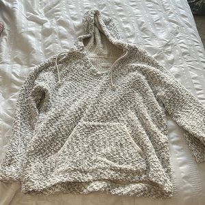 Beachy- grey and white hooded sweatshirt